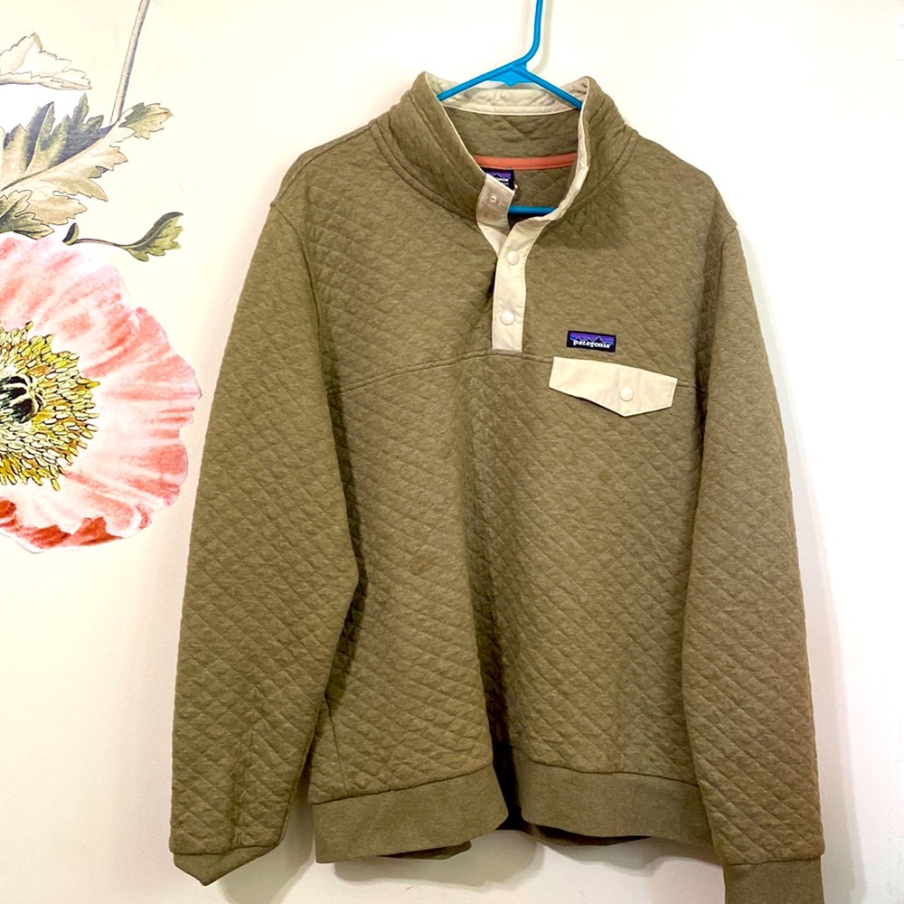 Quilted patagonia pullover